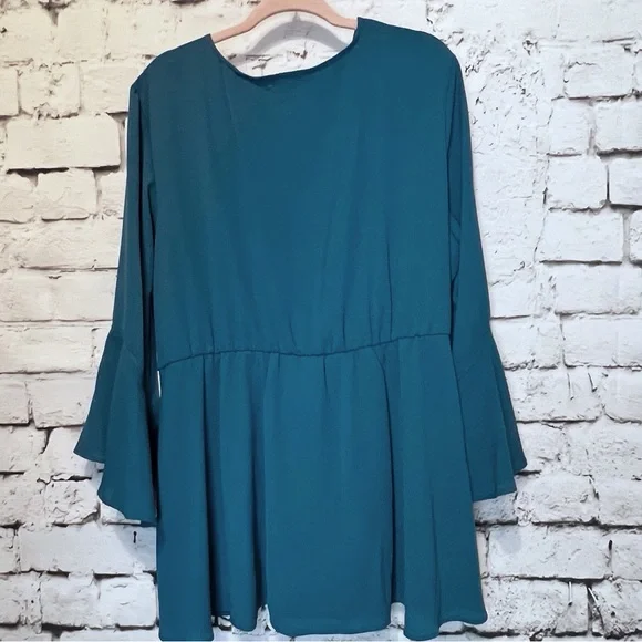 Kiyonna Blouse 3/4 bell sleeves 3X - Picture 3 of 7